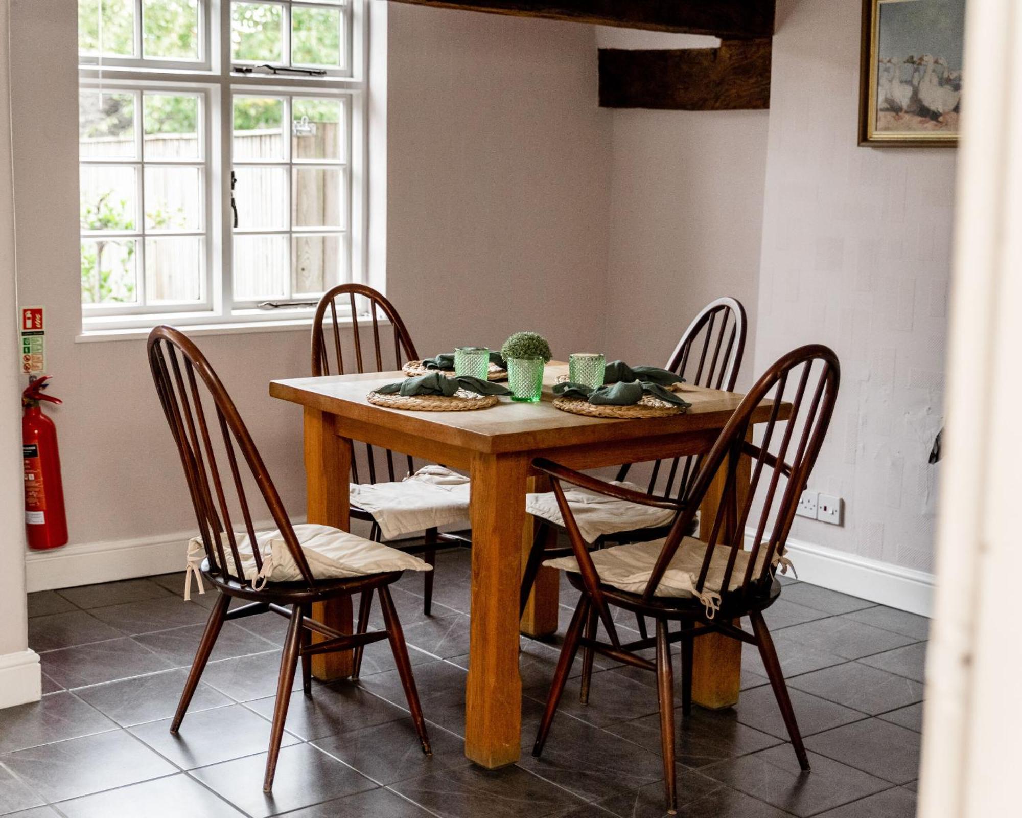 The Sweeney Oswestry Extérieur photo