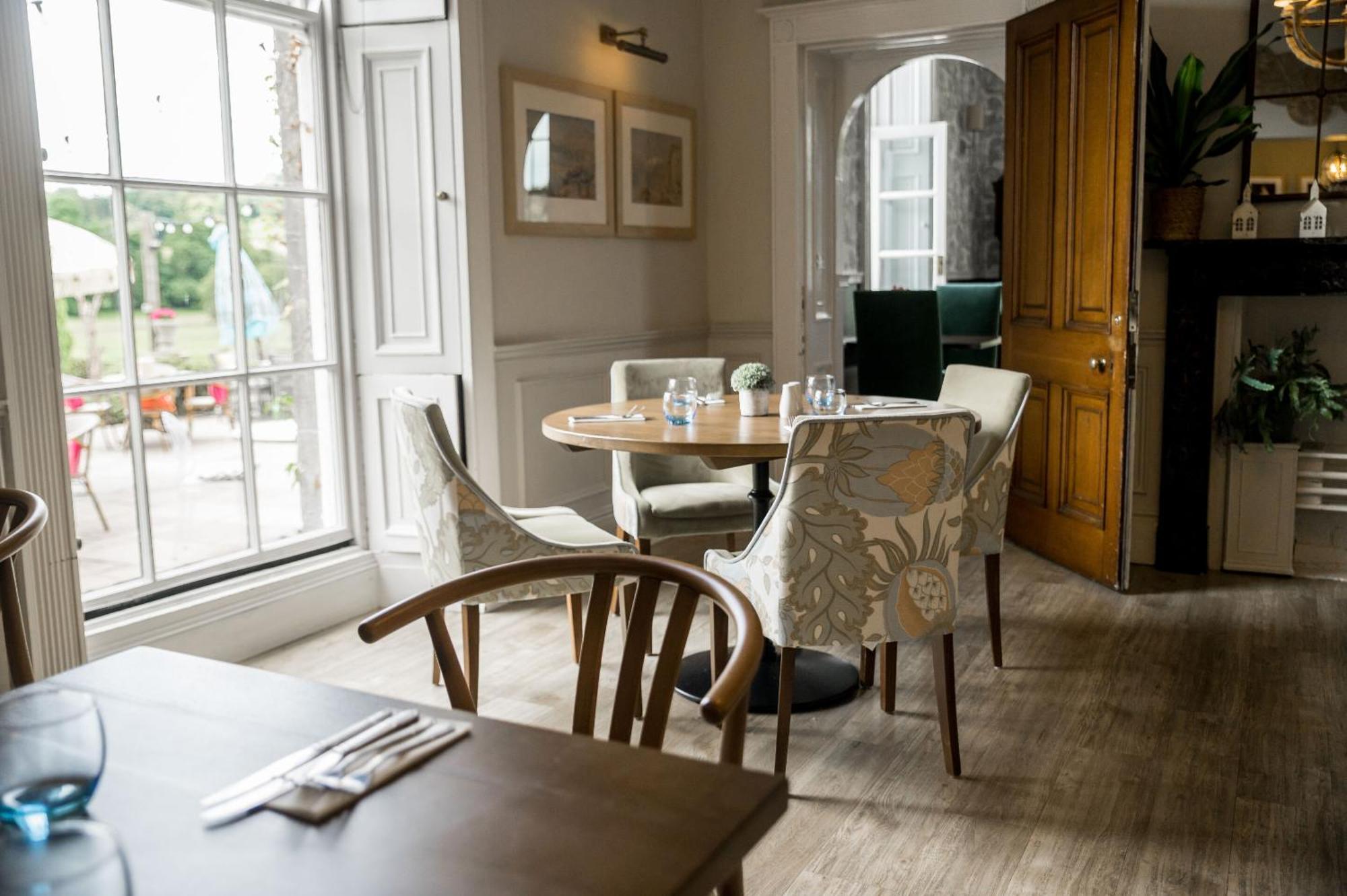 The Sweeney Oswestry Extérieur photo
