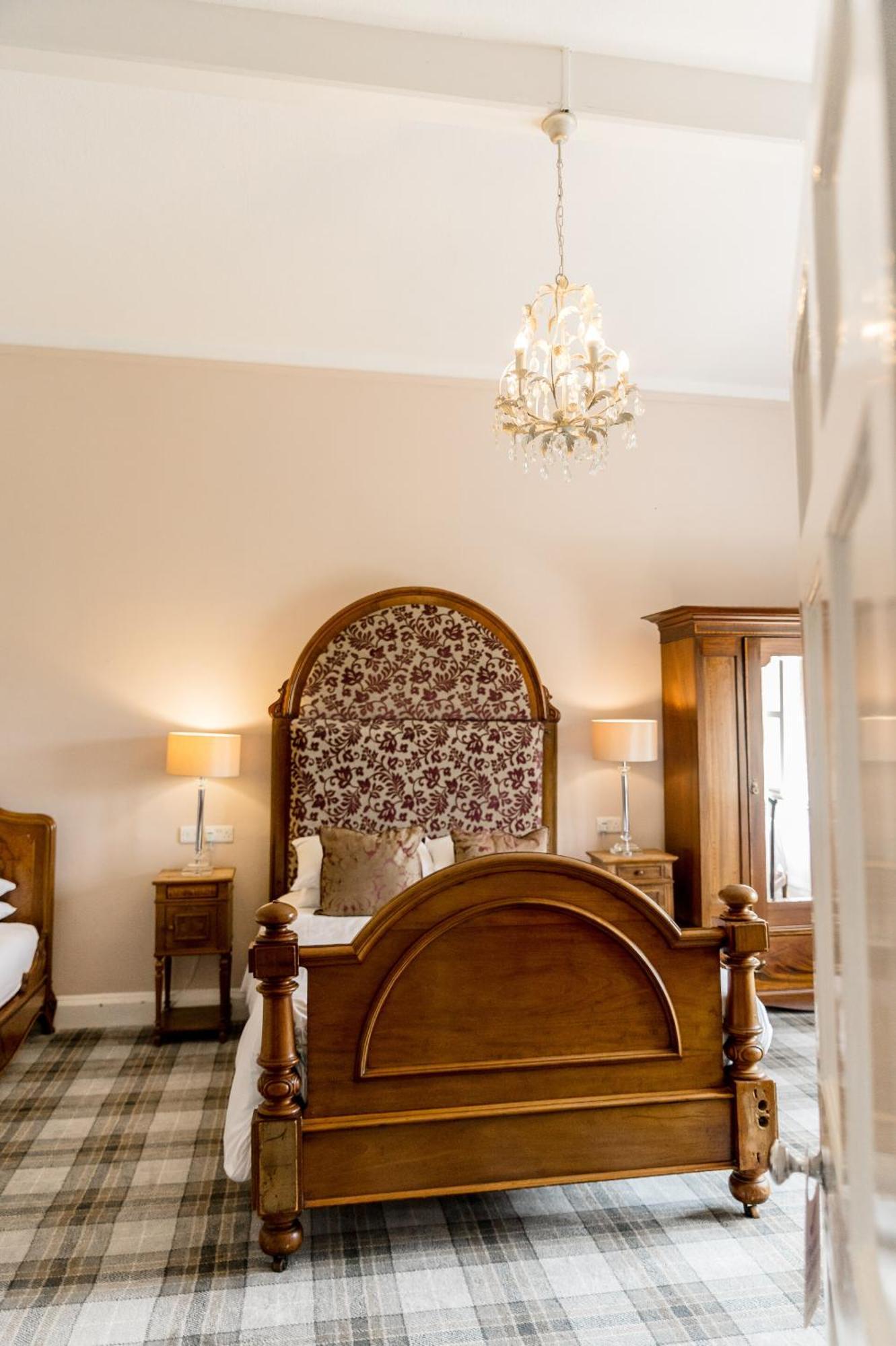 The Sweeney Oswestry Extérieur photo